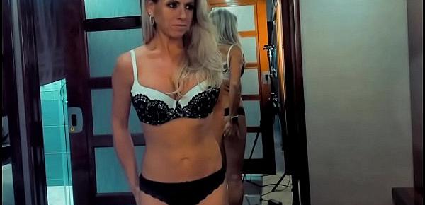  American MILF Trying On Underwear For You...